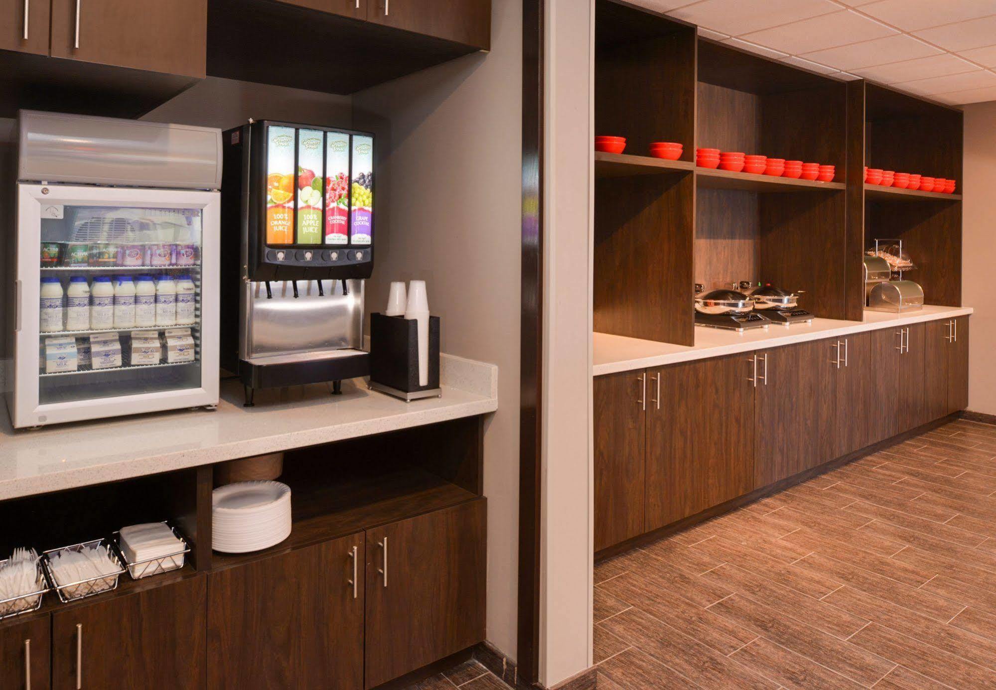 Towneplace Suites By Marriott Laplace Exterior photo